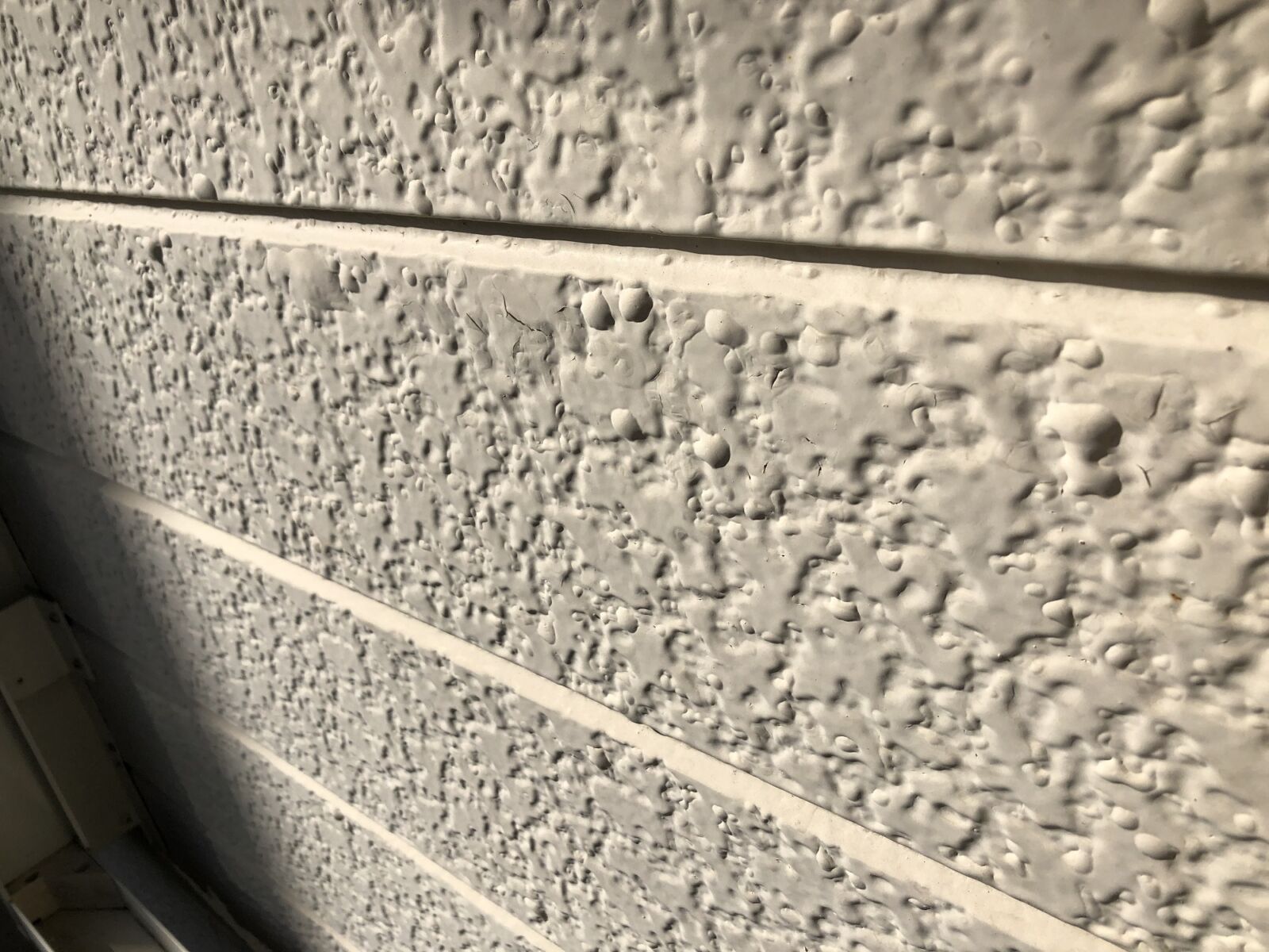 外壁塗装のよくある不具合とその原因と対策